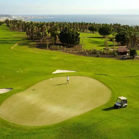 New Luxury Relaxing Holidays Golf & Sun, Costa Adeje, Tenerife Apartment